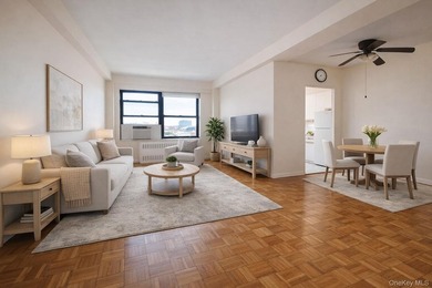 Spacious 2-bedroom, 1-bath apartment in prime Rego Park location - photo 1