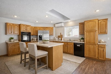 Beautiful and spacious one-level patio home located on a nearly - photo 6