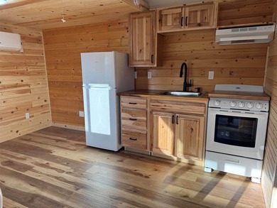 Wonderful investment property. Tenant has signed a one year - photo 2