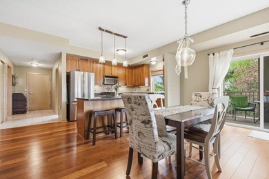 Beautiful end unit in luxury condo building. Cement floors for - photo 12
