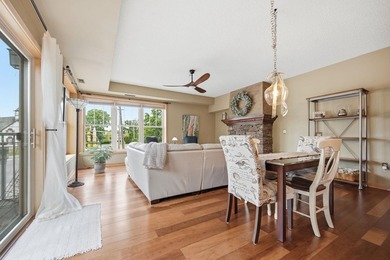 Beautiful end unit in luxury condo building. Cement floors for - photo 13
