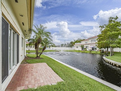 Beautifully maintained, move-in ready 2/2 + garage, impact - photo 25
