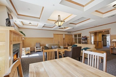 Beautiful end unit in luxury condo building. Cement floors for - photo 42