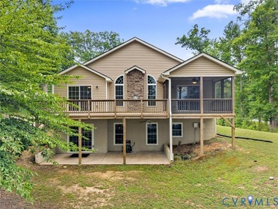 Experience the best of Lake Caroline living in this beautifully - photo 12