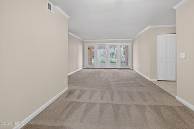 Perfect for an owner occupant or investor! Welcome to effortless - photo 14