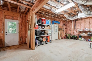 CUSTOM-BUILT LAKE LANIER ESCAPE. Over ONE acre! Permitted Swim - photo 42