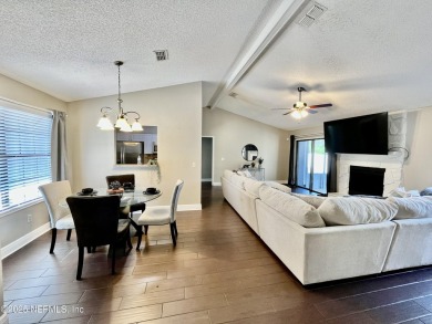 Lake Home Sale Pending in Jacksonville, Florida