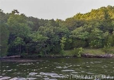 Lake of the Ozarks Acreage For Sale in Sunrise Beach Missouri