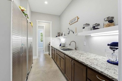 Gorgeous 3,618 SF single-level home, 30'x40' workshop, 7.42 - photo 14