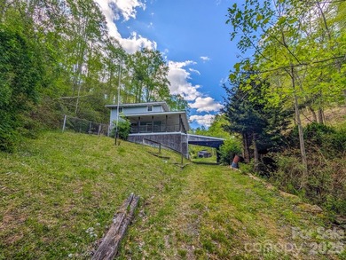 Welcome to 77 Griffith Branch Road, a peaceful mountain retreat - photo 31