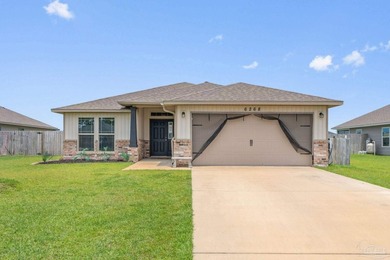 Welcome to this beautifully maintained newer construction home - photo 2