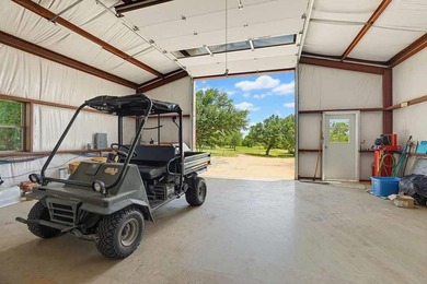 Gorgeous 3,618 SF single-level home, 30'x40' workshop, 7.42 - photo 39