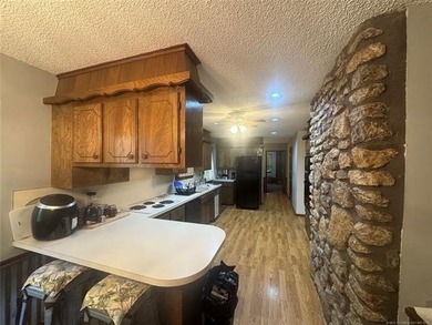 Keystone Lake living in gated Gull Bay. 2 Owner Well Cared For - photo 12