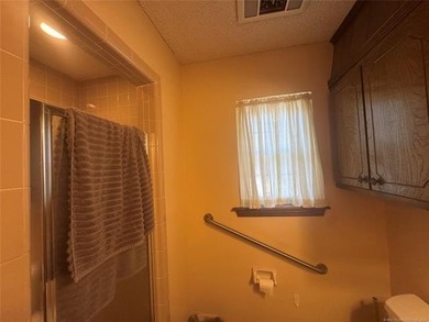Keystone Lake living in gated Gull Bay. 2 Owner Well Cared For - photo 29