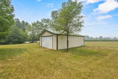 The drive in says it all! A long, tree-lined driveway leads to - photo 33