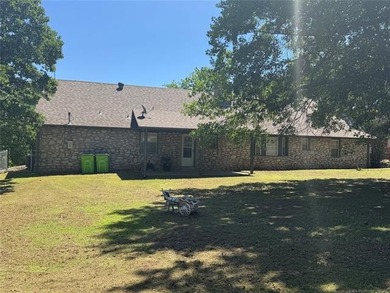 Keystone Lake living in gated Gull Bay. 2 Owner Well Cared For - photo 34