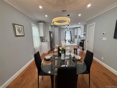 Welcome to this fully renovated 3 bedroom, 2 1/2 bathroom - photo 9