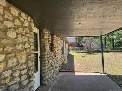 Keystone Lake living in gated Gull Bay. 2 Owner Well Cared For - photo 39
