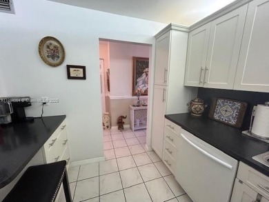 Lake Condo For Sale in Dania, Florida