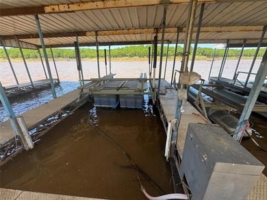 Keystone Lake living in gated Gull Bay. 2 Owner Well Cared For - photo 43