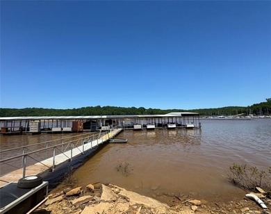 Keystone Lake living in gated Gull Bay. 2 Owner Well Cared For - photo 45