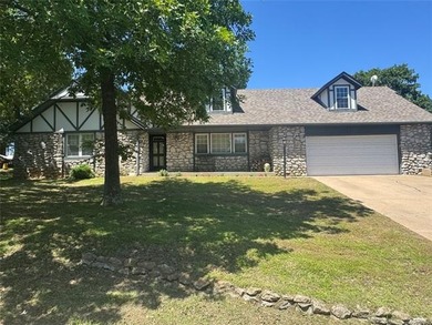 Keystone Lake living in gated Gull Bay. 2 Owner Well Cared For - photo 48