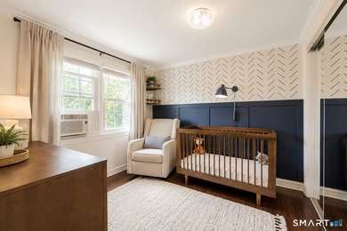 Amazing opportunity, move-in ready 2-bedroom, 2-bath townhouse - photo 10