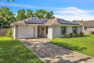 Welcome to this beautiful 3 bedroom, 2 bath home conveniently - photo 4