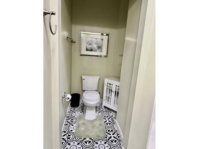 Welcome to this dreamy 3-bedroom, 2-bath pool home located in - photo 16