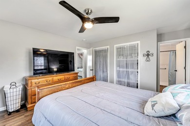 Beautifully updated 4-bedroom, 3 full-bath home on 2.54 acres in - photo 17