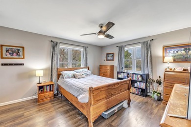 Beautifully updated 4-bedroom, 3 full-bath home on 2.54 acres in - photo 19