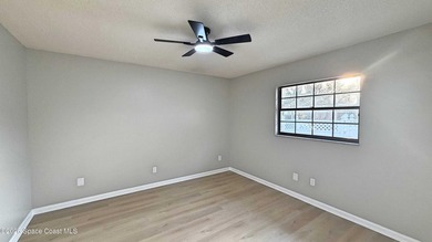 Welcome to 4205 Grovewood Ln! This stunning, move-in-ready - photo 24