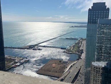 SPACIOUS 1BR/1.5 BA WITH AN ABUNDANCE OF WINDOWS WITH - photo 27