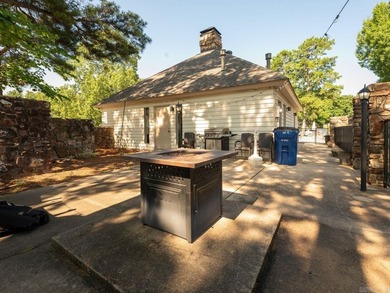 Enjoy refined, low-maintenance living in this fully renovated - photo 45
