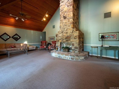 Enjoy refined, low-maintenance living in this fully renovated - photo 47