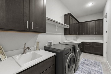 Hill Country golf course living in this newer custom-built - photo 11