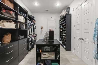 Hill Country golf course living in this newer custom-built - photo 12