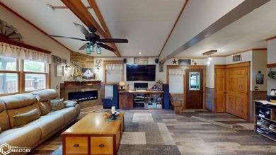Welcome to this beautifully remodeled home in Clear Lake, where - photo 25
