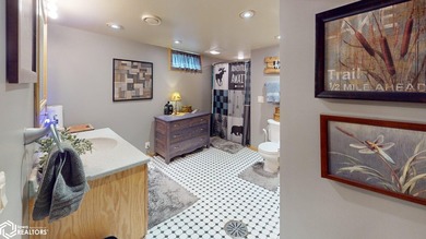 Welcome to this beautifully remodeled home in Clear Lake, where - photo 40