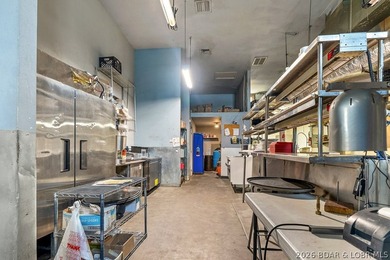 Back on the market at no fault of the sellers. It's your chance - photo 44