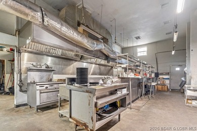 Back on the market at no fault of the sellers. It's your chance - photo 45