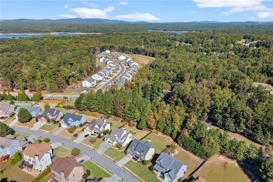 Welcome to this beautifully updated 5-bedroom, 3-bath home in - photo 10