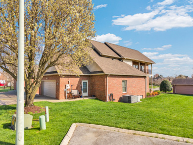 Golf Course Living + Poolside Setting | Cart Access - photo 30