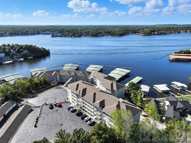 Lakefront Luxury in the Heart of Osage Beach-Zero Steps to the