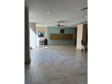 Completely Renovated One-Bedroom Residence with Breathtaking - photo 23