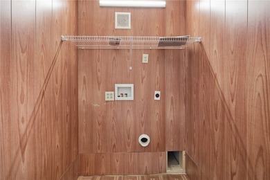Welcome to 103 Oak Crest Circle, a beautifully designed home - photo 29