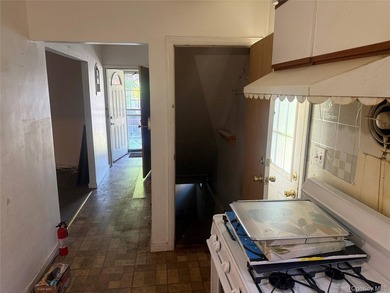 Being sold for land value. R3X allows for the construction of a - photo 31