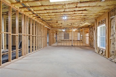 Welcome to 103 Oak Crest Circle, a beautifully designed home - photo 43