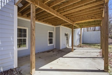 Welcome to 103 Oak Crest Circle, a beautifully designed home - photo 45