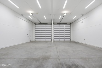 NEW CONSTRUCTION DOUBLE RV GARAGE HOME IN GATED COMMUNITY - photo 36